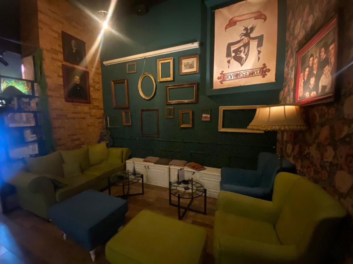 Fg Boutique Hostel Sarajevo Esterno foto