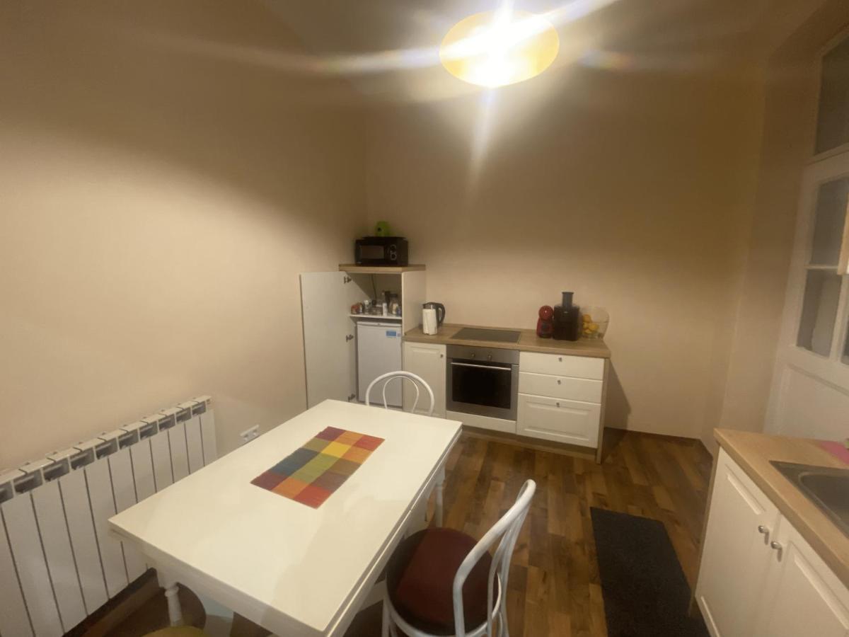 Fg Boutique Hostel Sarajevo Esterno foto