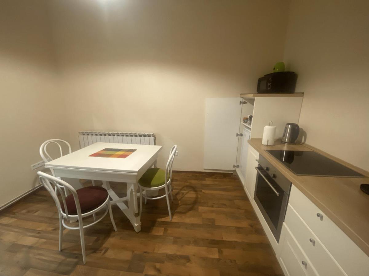 Fg Boutique Hostel Sarajevo Esterno foto